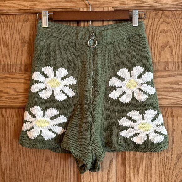 STORIA Daisy High RIse Sweater Shorts *NEW* - Picture 12 of 14